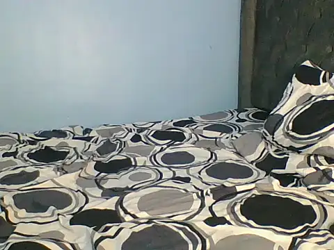 SilentQueen93 live sex cam