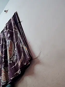 pujapujarrrr live sex cam