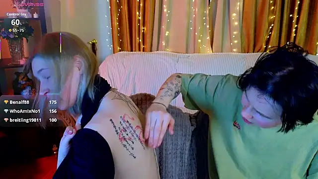 Girls_Fingers live sex cam