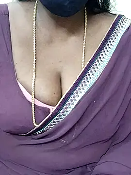 shobini's cam snapshot