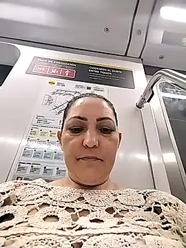 Lunita86 live sex cam