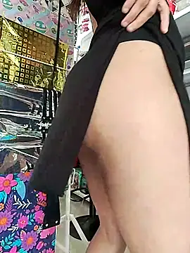 Lara_queenxxx's cam snapshot