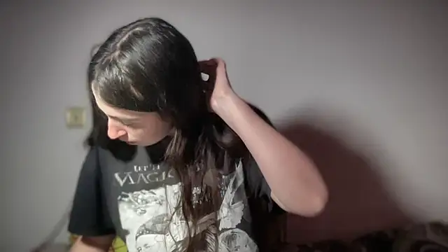 Aphr0ditee's cam snapshot