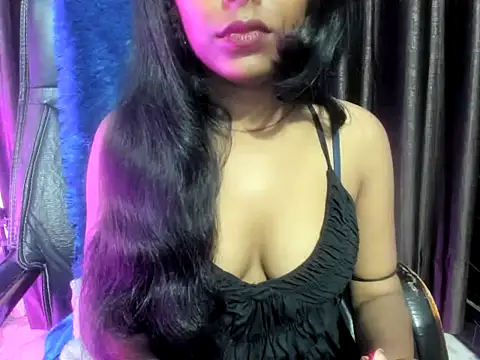 Priya_Sengar's cam snapshot