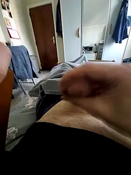 pascalino100's cam snapshot