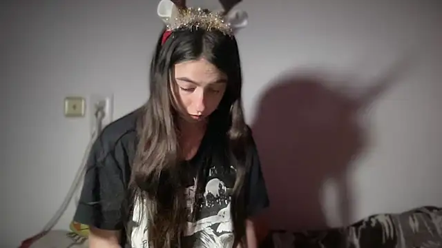 Aphr0ditee's cam snapshot