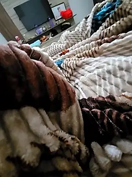 Thestraightmen's cam snapshot