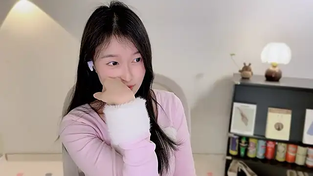 Onechestnut's cam snapshot