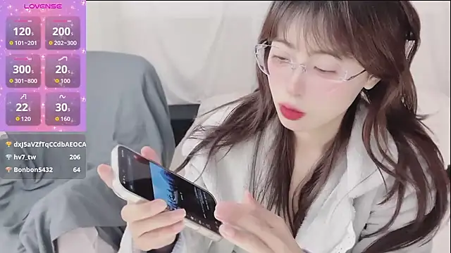 yuanbao_a's cam snapshot