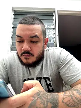 El_Titan1998's cam snapshot