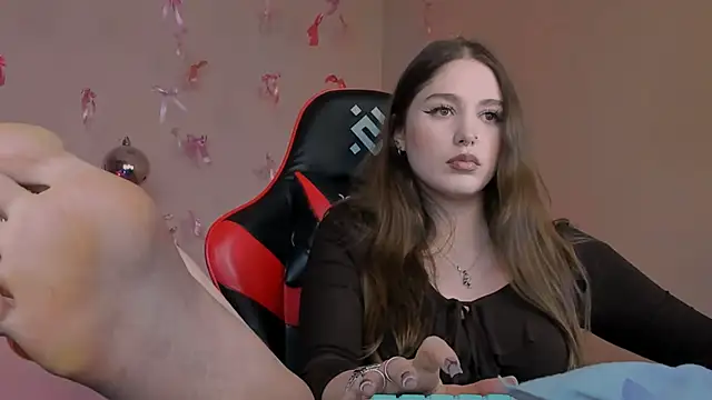 hazel_sullivan's cam snapshot