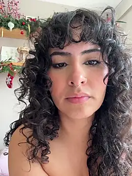 SugarTroubl33 live sex cam