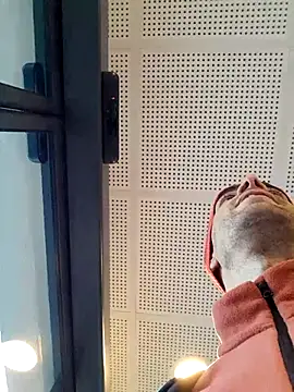 Kinshasa95 live sex cam