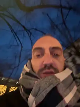 AlexGogo23 live sex cam