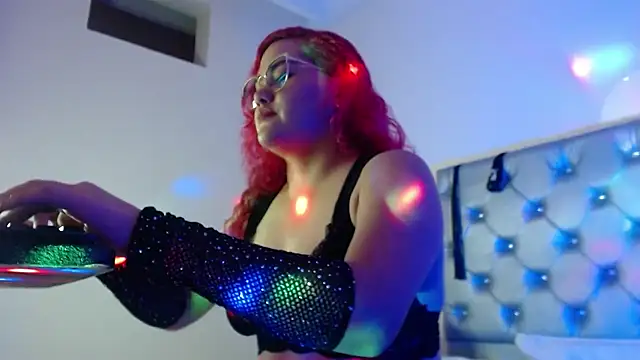 scarlett_redd's cam snapshot