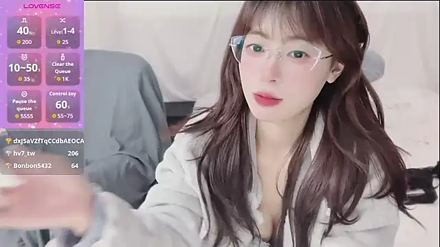 yuanbao_a's cam snapshot