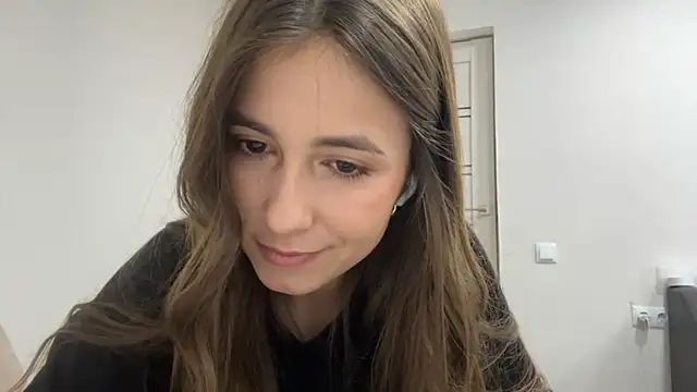 DeannaSuri's cam snapshot