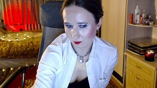 ClassyInna's cam snapshot