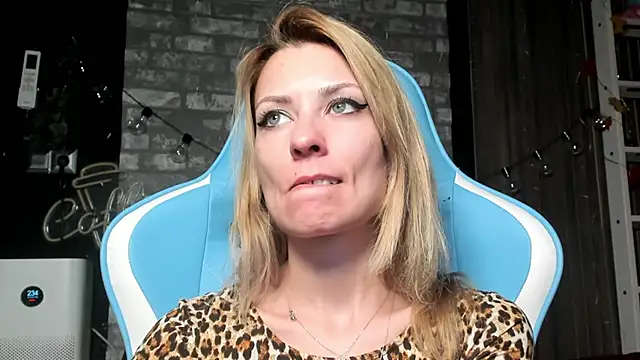 karo123421's cam snapshot