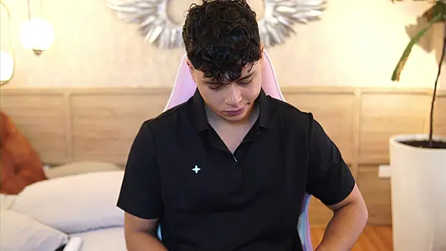 Ethan_occonor live sex cam