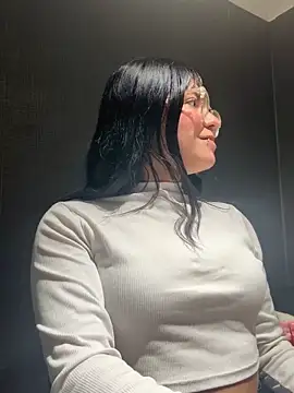 AngieRousse_'s cam snapshot