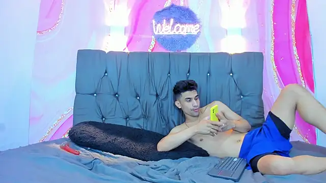 Hot_Boys_69 live sex cam