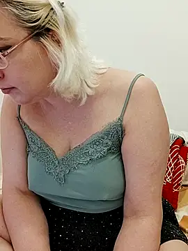 VikaKing live sex cam