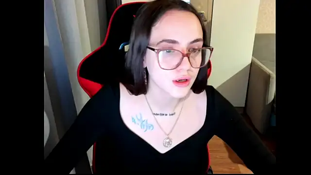 Mia_Martin777's cam snapshot