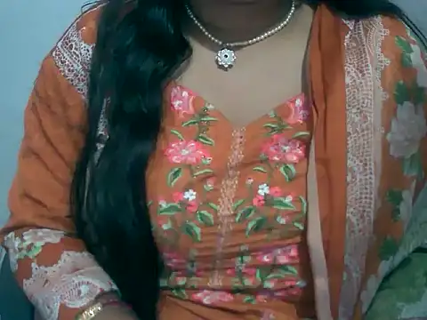 Saniya_K's cam snapshot