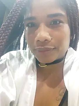 SilvannaFit live sex cam