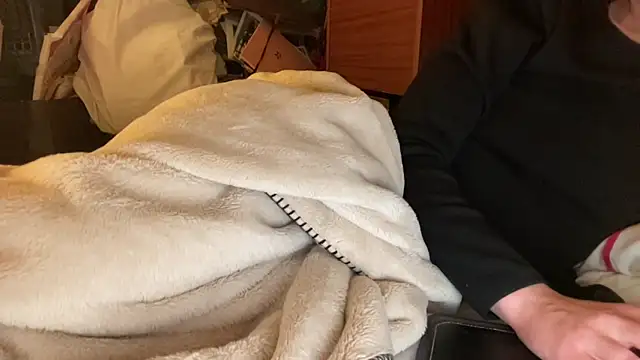 18yoteenvirgin's cam snapshot