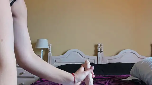 nycole_new's cam snapshot