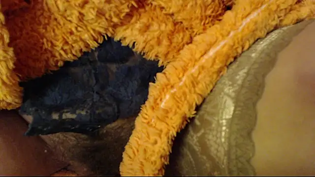 larawet live sex cam