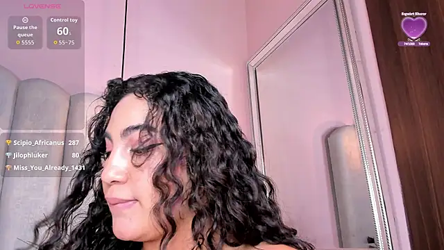 violetafoxxxy's cam snapshot