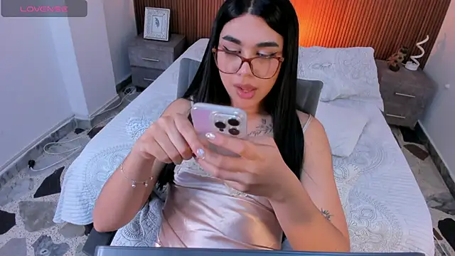 RoseCassie live sex cam