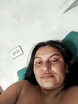Horny-Mommy-Dirty live sex cam