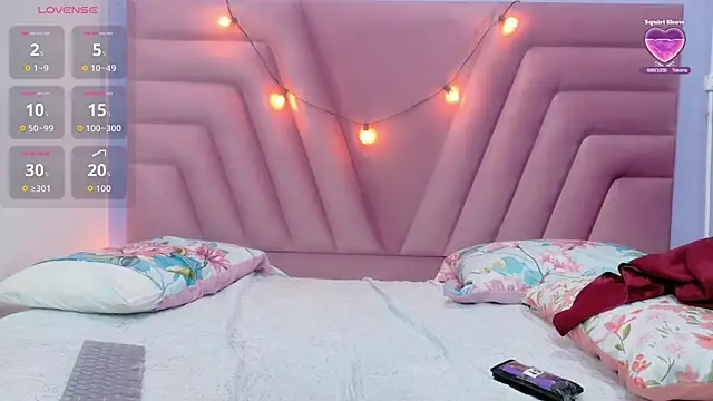 hornybarelylegalgirl live sex cam