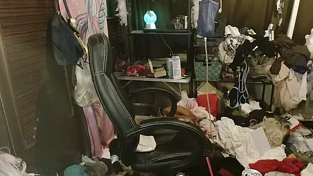 Ombeline1 live sex cam