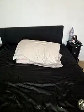 Leyla_Lawless's cam snapshot