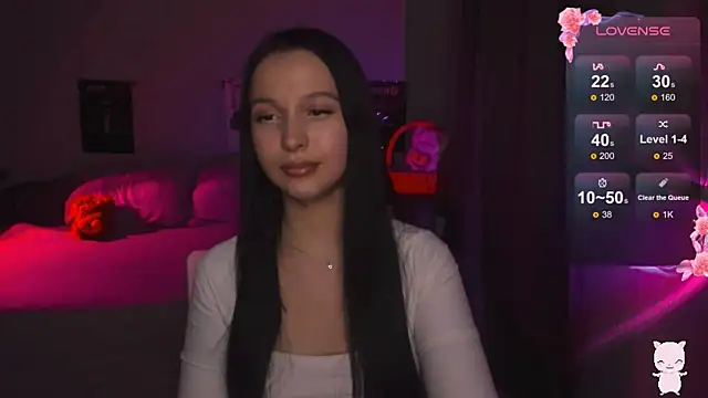 BabyMooon live sex cam