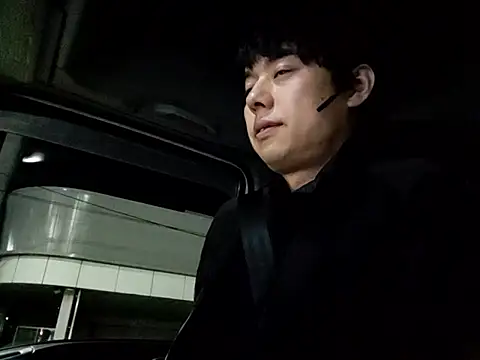 whitebriefboy's cam snapshot