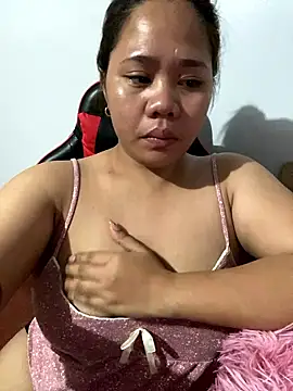 _BellaHotty_'s cam snapshot