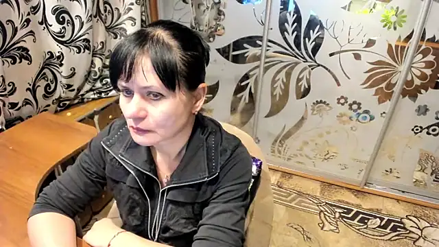 EVILENSA live sex cam