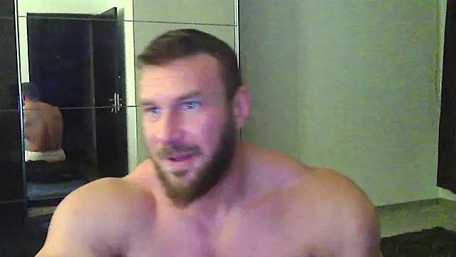 muscularkevin live sex cam