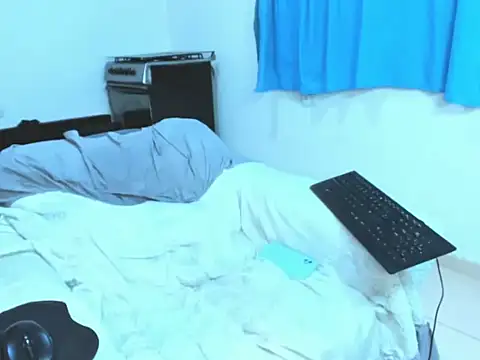 andylemonda1's cam snapshot