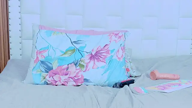 littleaprill's cam snapshot