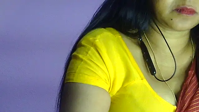 Pooja-suman's cam snapshot