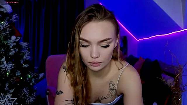 KitsyMoore's cam snapshot