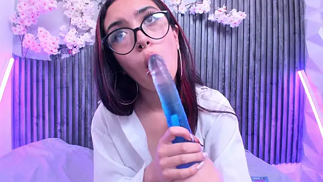 Molly_Bms_'s cam snapshot