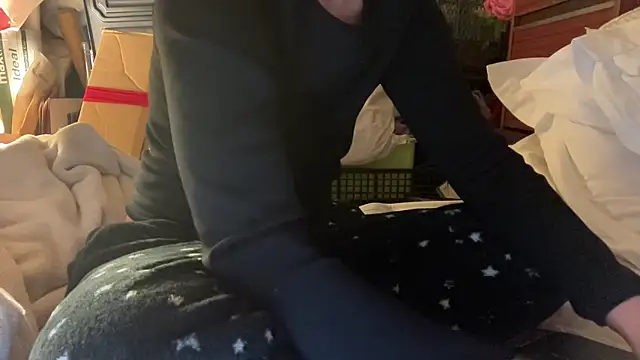 18yoteenvirgin's cam snapshot